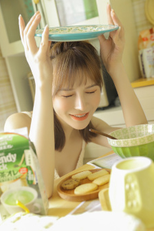美丽的姑娘播放视频